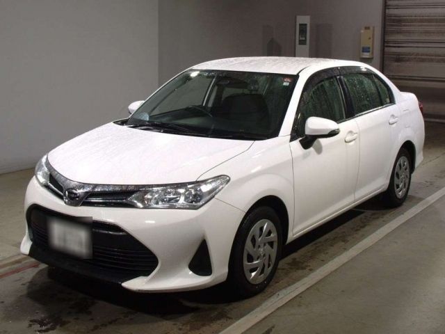 2359 Toyota Corolla axio NRE161 2018 г. (TAA Chubu)